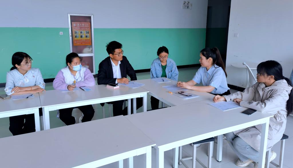 学生建群投递简历和企业进一步交流(一)